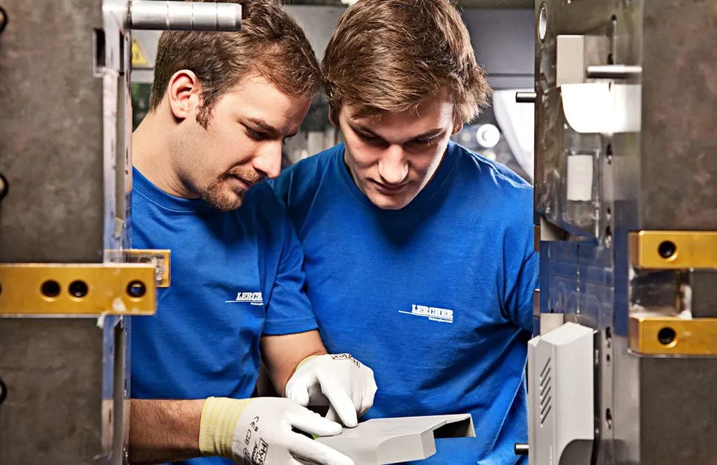 作為技術(shù)員，哪些情況下應(yīng)使用高速注射？