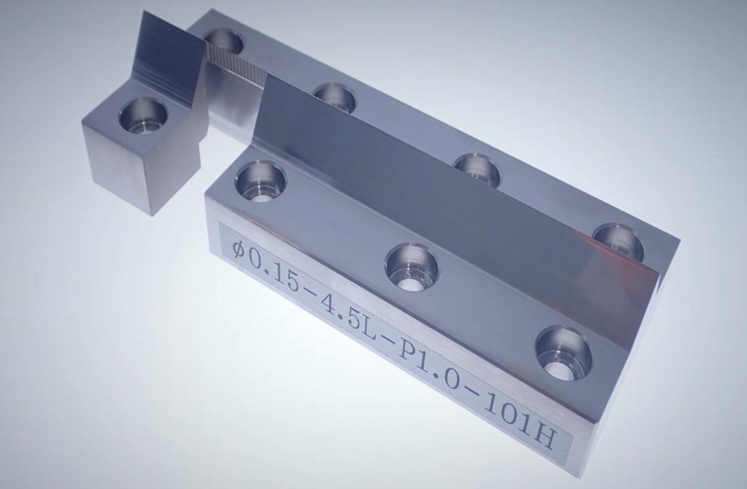 揭秘“熔噴模頭”、“口罩熔接齒?！保降资莻€啥？(圖8)